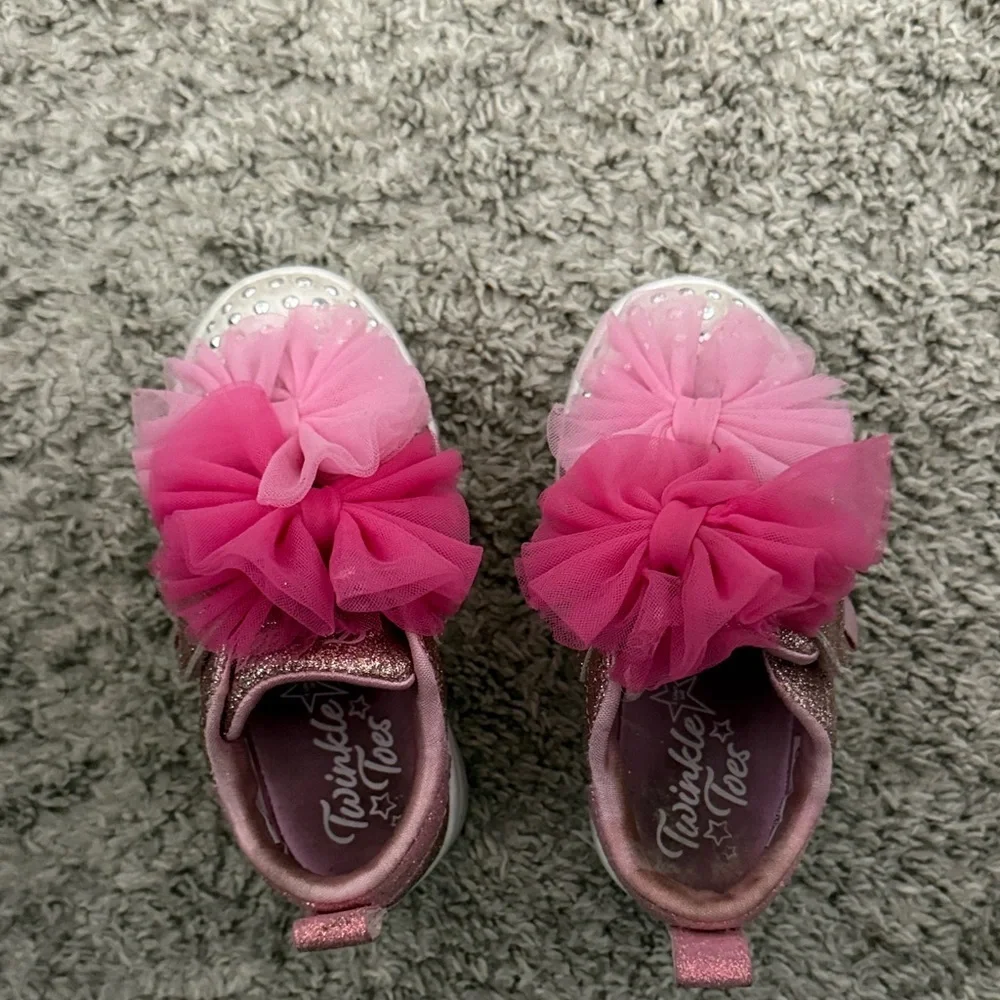 Skechers embellished light up pink glitter toddler girls dress up trainers